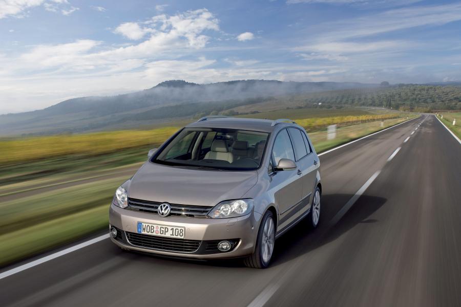  Volkswagen Golf Plus 2009 года  (фото 2 из 16)
